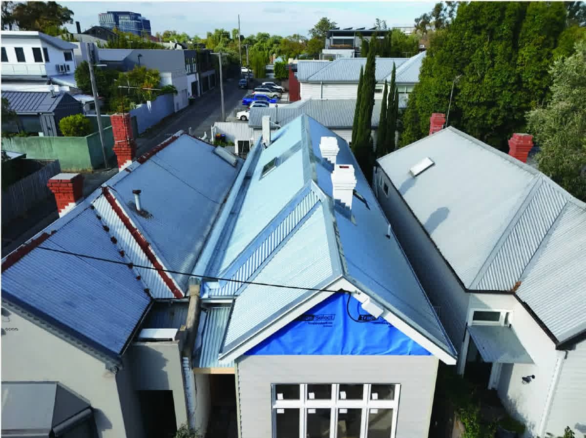 Pure Plumbing replacing guttering on an inner Melbourne home